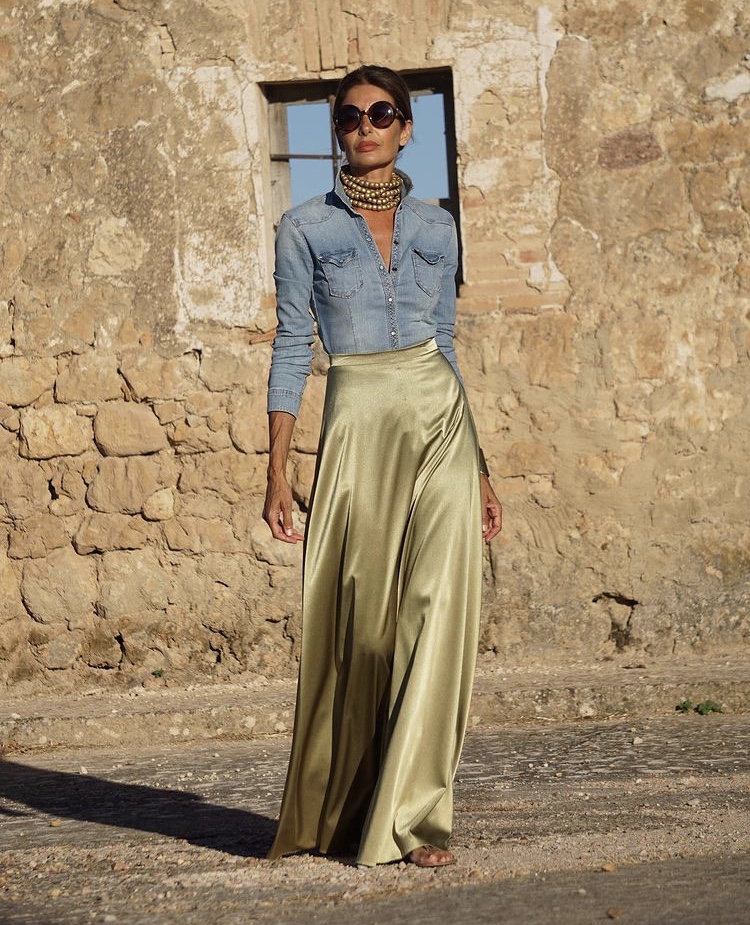 Maxi skirts are everywhere: Shop denim, knit and more fall skirt