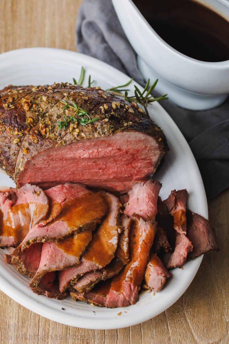 15 Christmas Roast Beef Recipes For A Crowd | Le Chic Street